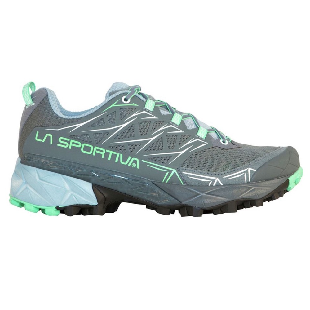 La Sportiva Akyra trail running shoes